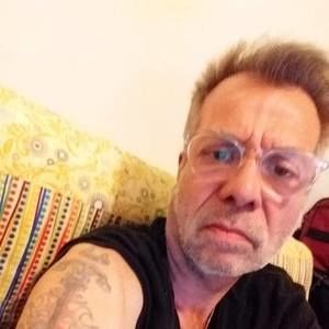 Meet your Posher, Bill